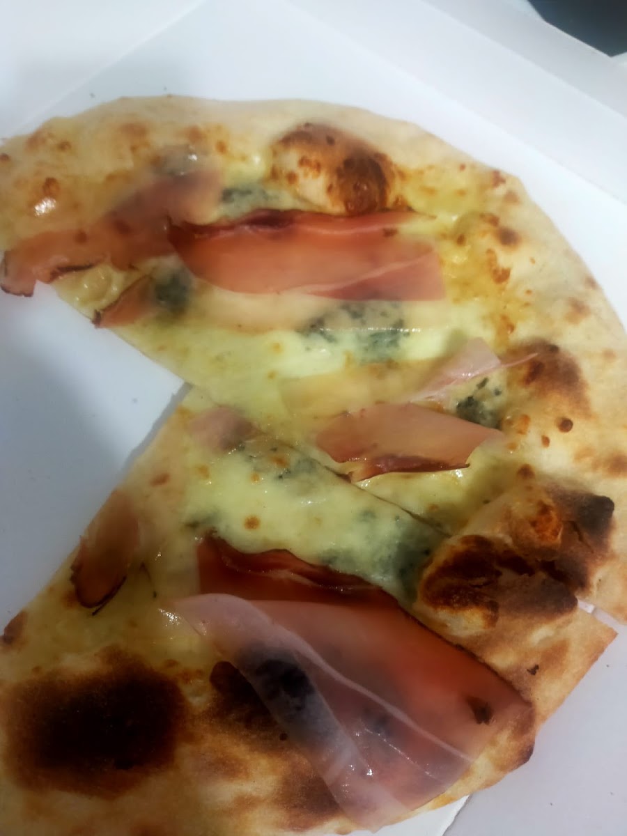 902 Pizzeria Da Asporto Photos 2